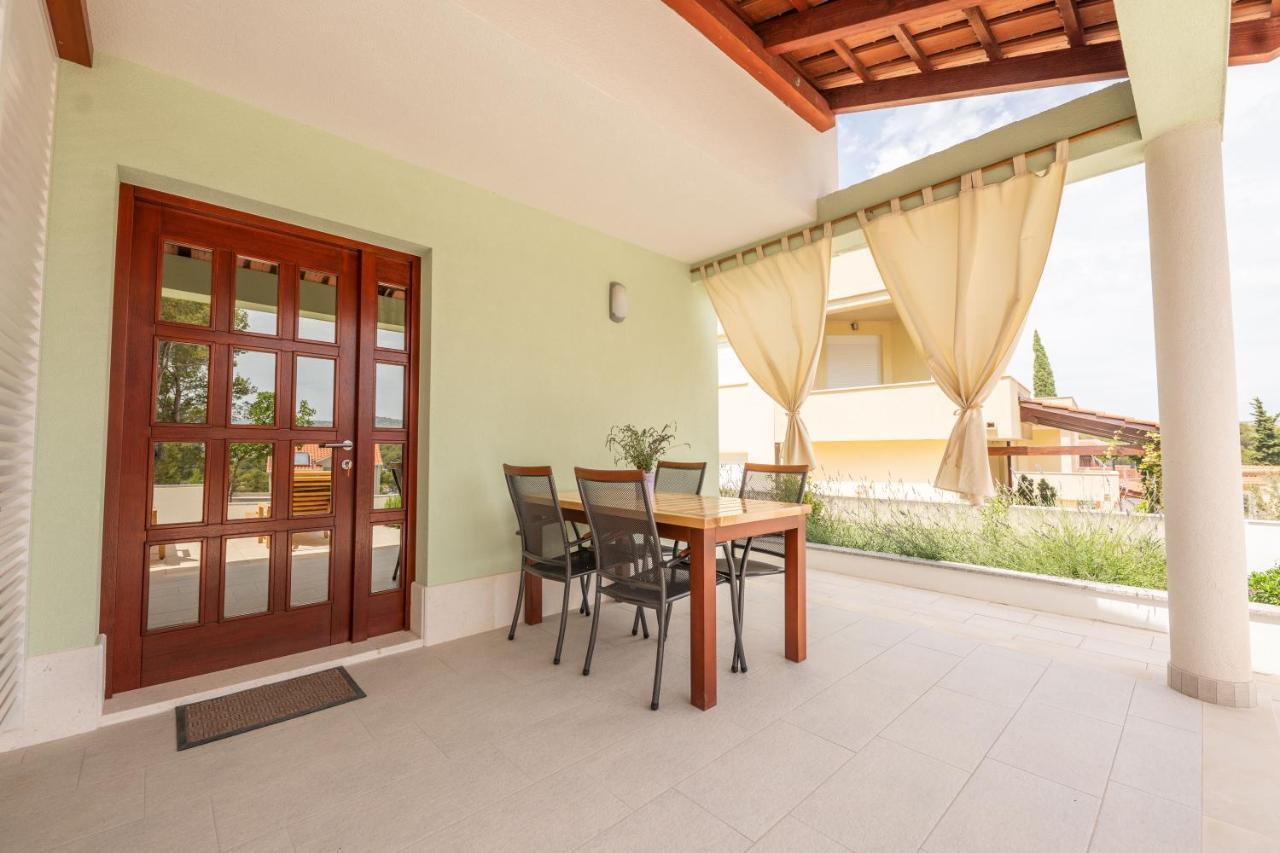Villa Kalinic Milna  Exteriér fotografie